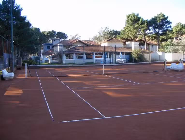 Pinamar Lawn Tennis Apart