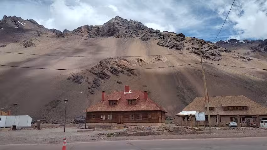 Portezuelo del Viento – Mountain Lodge & Adventures