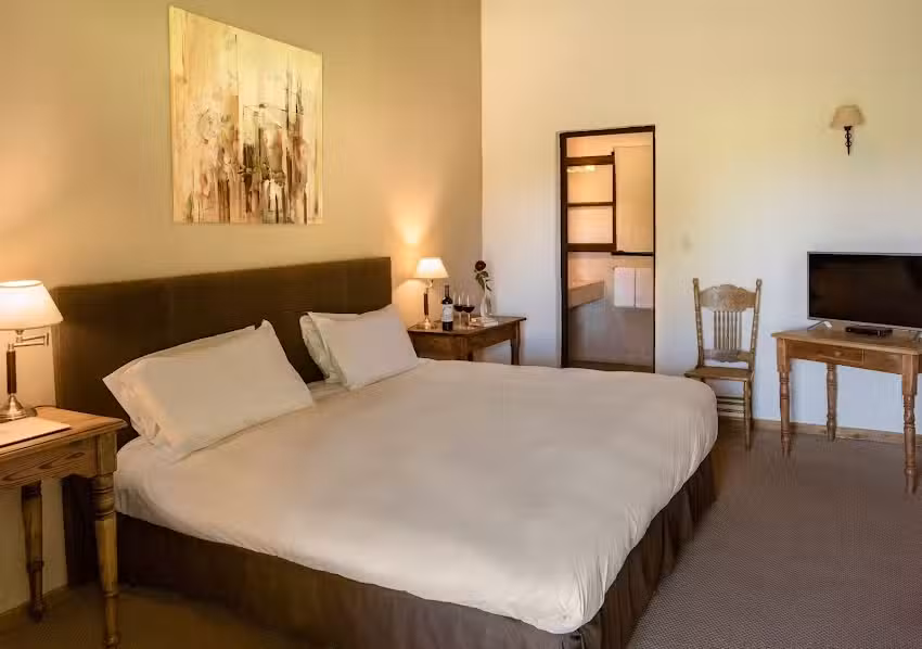 Postales by DOT Boutique