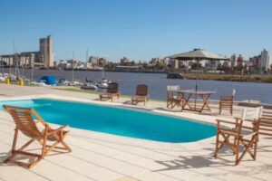 Puerto Amarras Hotel & Suites