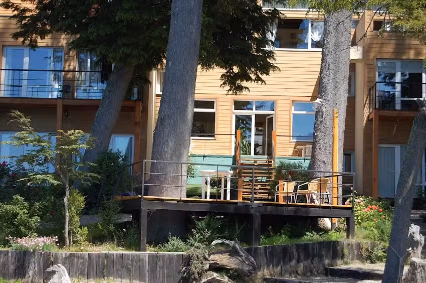 Refugio del Lago Apart Hotel