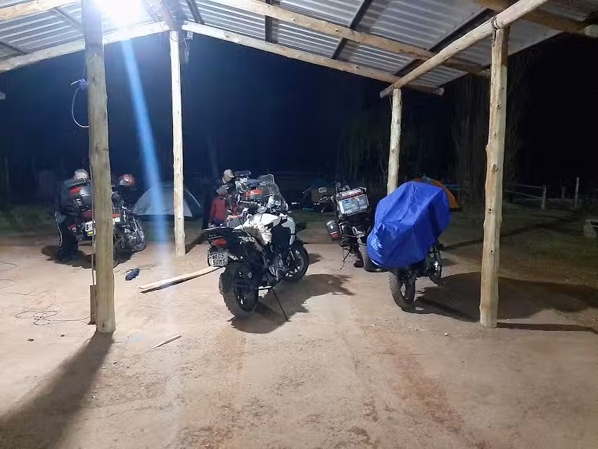 Refugios El Establo / camping