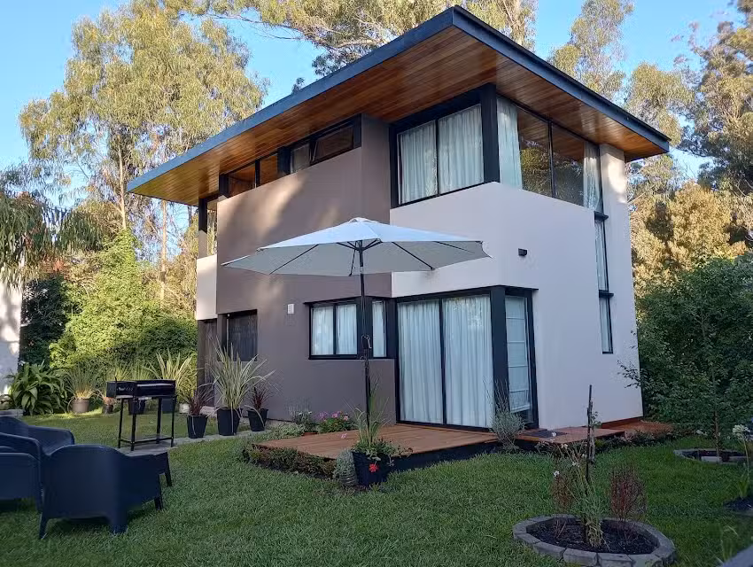 Rincón de Luna, Cabañas