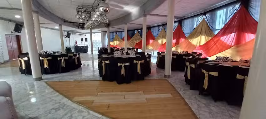 Salon De Fiesta Hotel Portal Del Impenetrable