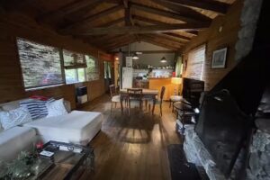 Shangri-la Cabaña en el bosque