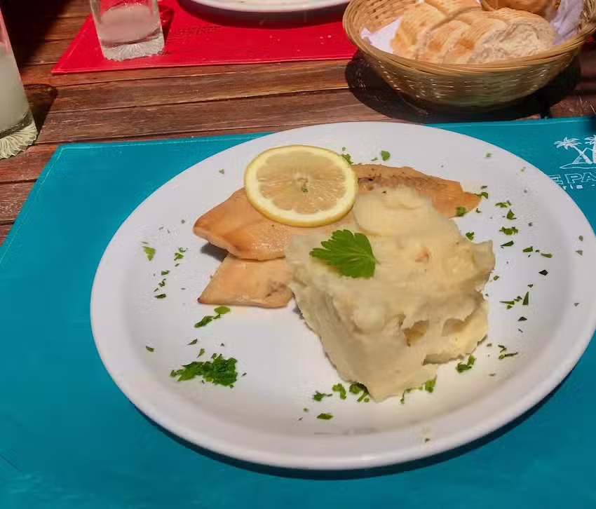 The Paradise Hostería