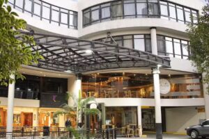 Tucumán Center Suites & Business Hotel