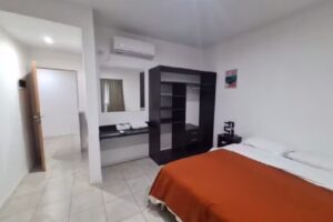 Veronica Lawn Tennis Hotel & Restó