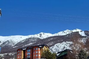 Village Catedral Hotel